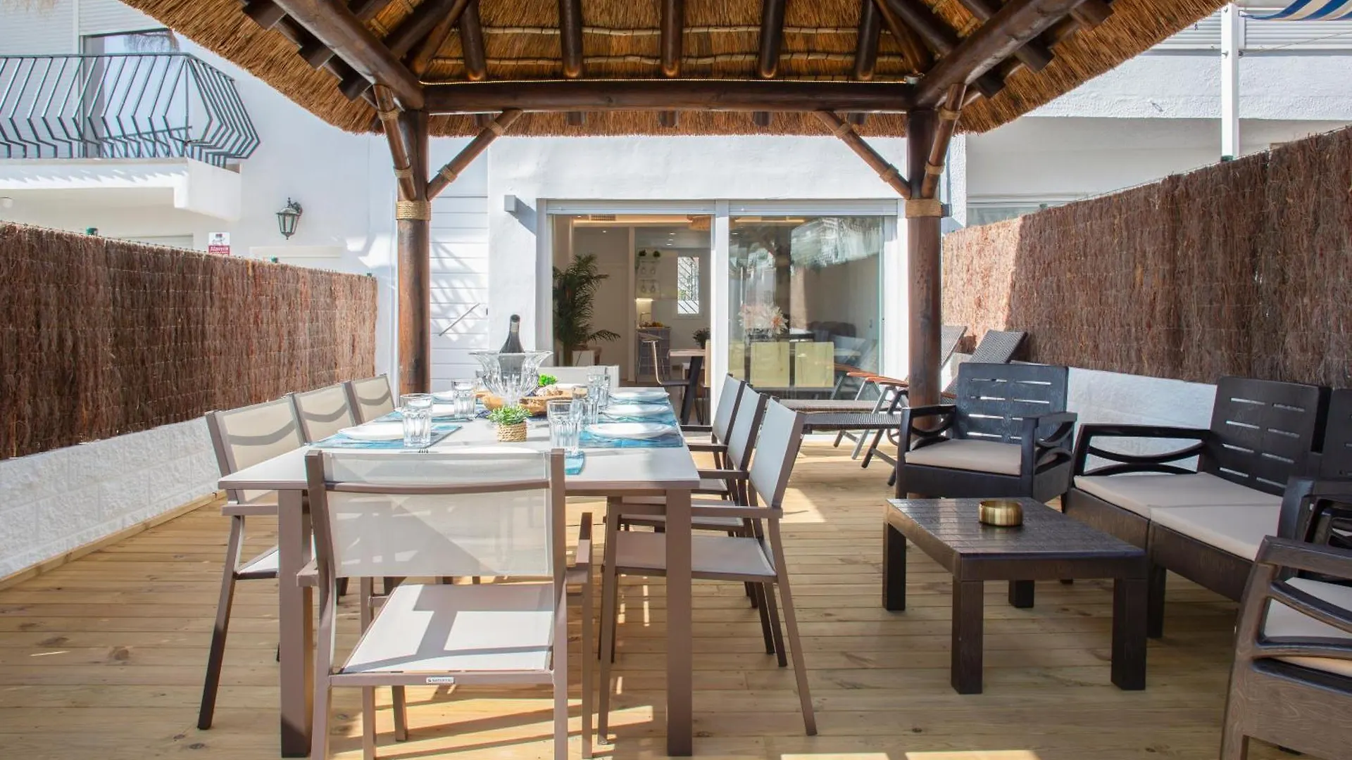 La Palapa Beach بينالماذينا